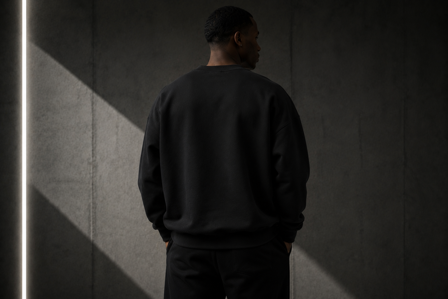 Everybody Talks. Few Execute. Heavyweight Sweatshirt - Sweatshirt - WearNovry