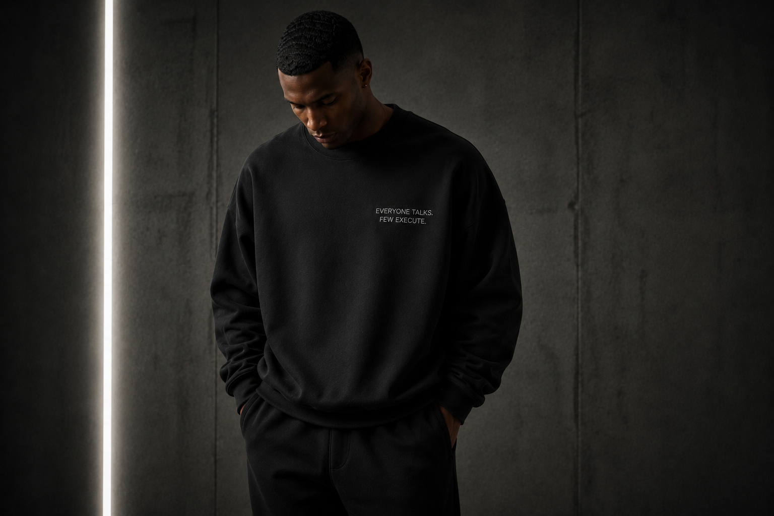 Everybody Talks. Few Execute. Heavyweight Sweatshirt - Sweatshirt - WearNovry