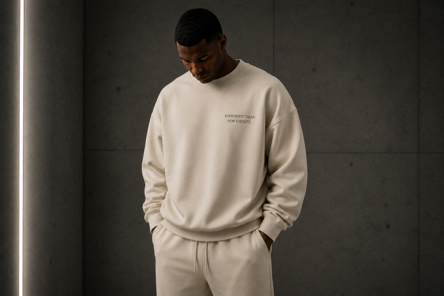 Everybody Talks. Few Execute. Heavyweight Sweatshirt - Sweatshirt - WearNovry