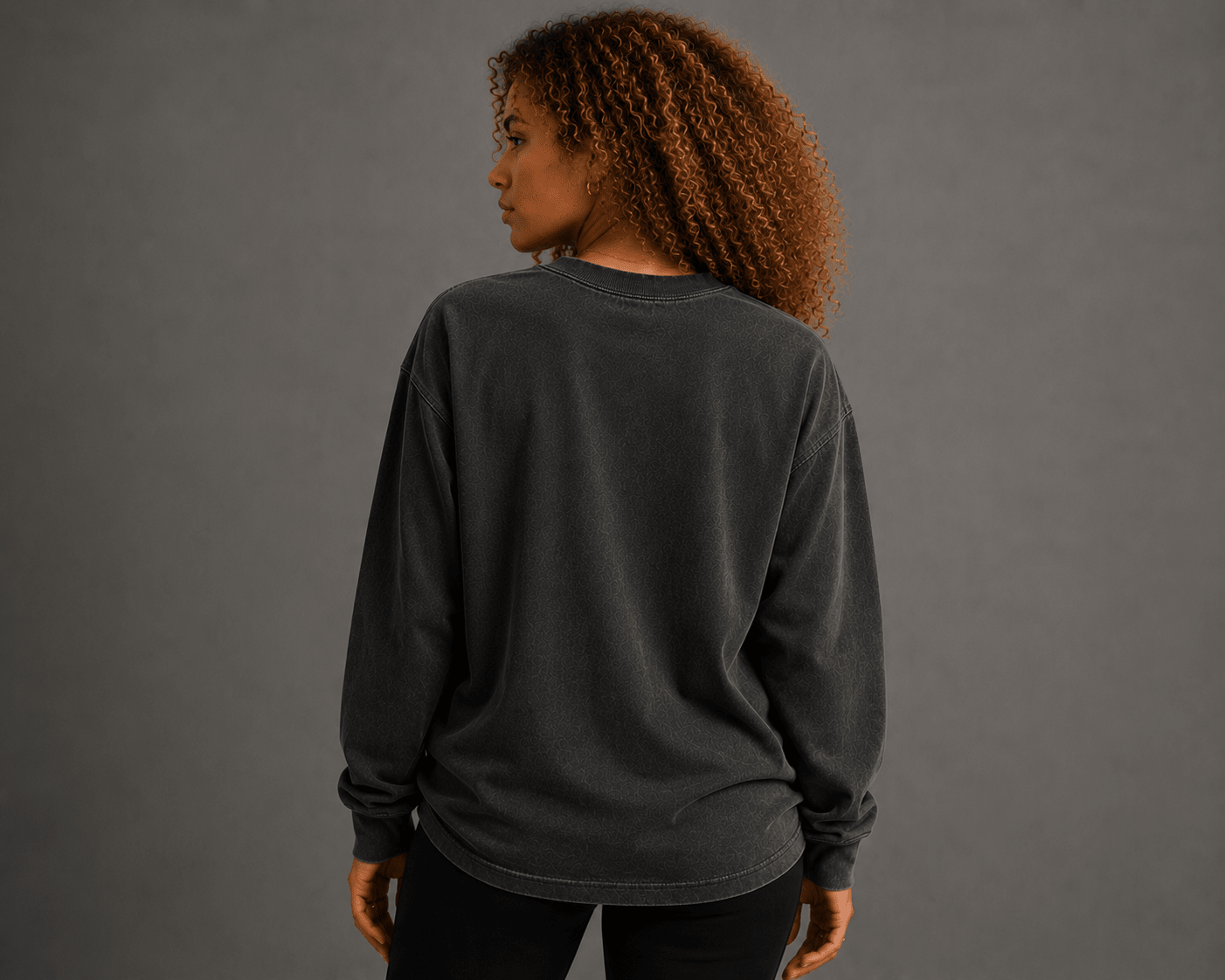 Less Noise. Long Sleeve - T-Shirt - WearNovry