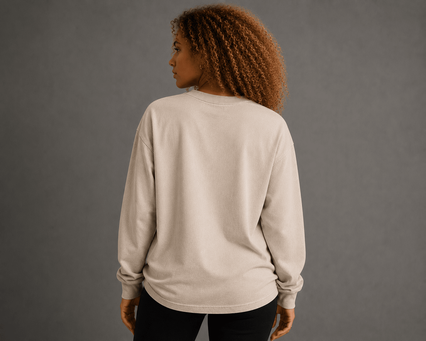 Less Noise. Long Sleeve - T-Shirt - WearNovry