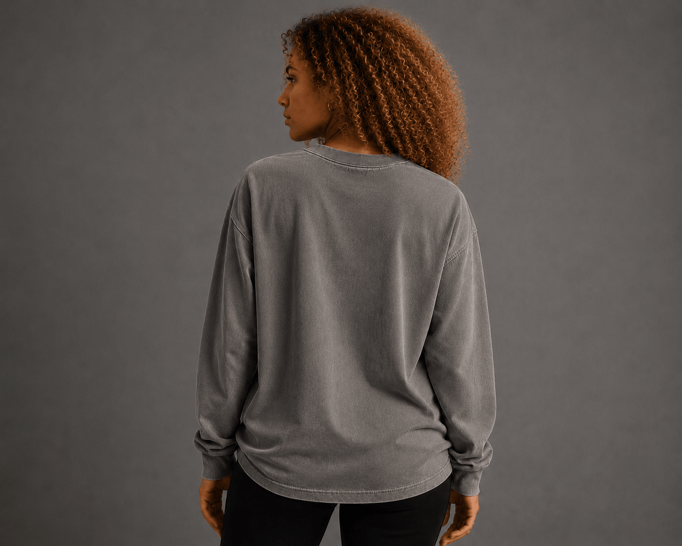 Less Noise. Long Sleeve - T-Shirt - WearNovry