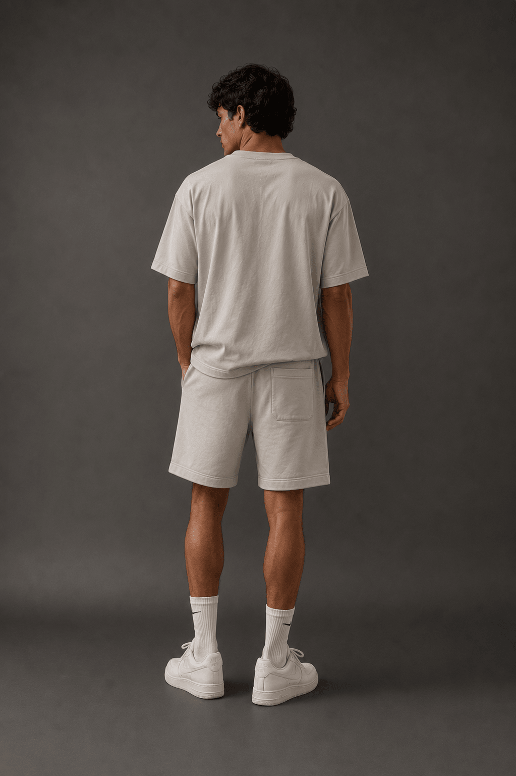 Essential Shorts - Trousers - WearNovry