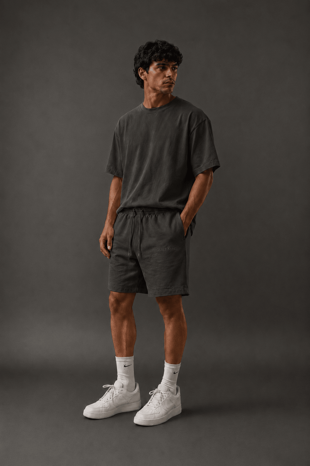 Essential Shorts - Trousers - WearNovry