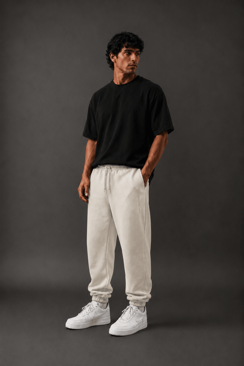 Essential Sweatpants - Trousers - WearNovry